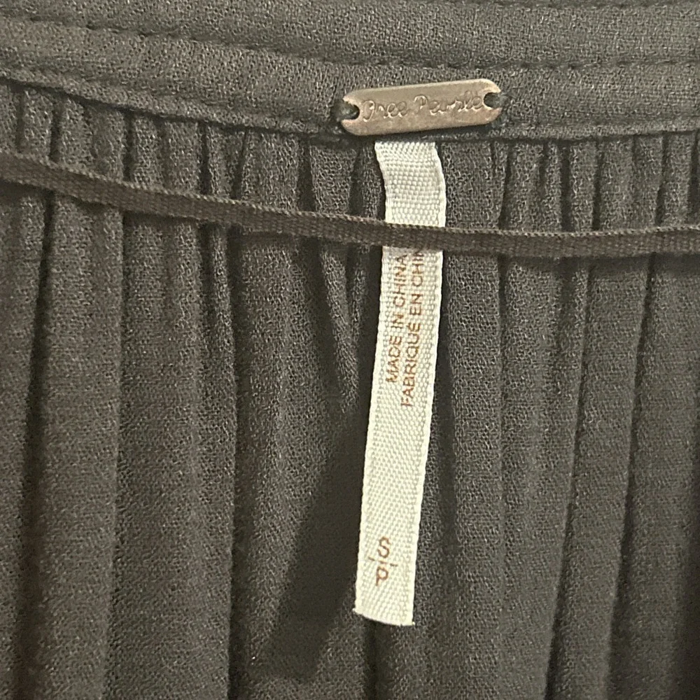 Free People Size Small Oversized Pit To Pit 33